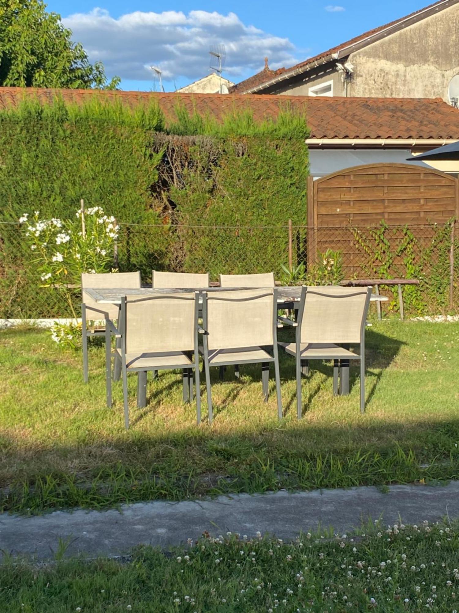 L Atelier Du Golf Apartment Perigueux Luaran gambar